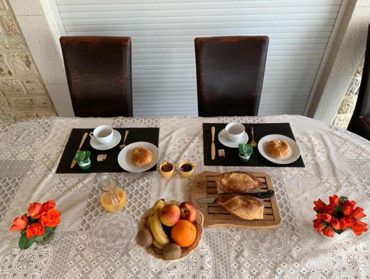 Saint-Martin-dʼArdèche B&B La Vieille Source מראה חיצוני תמונה