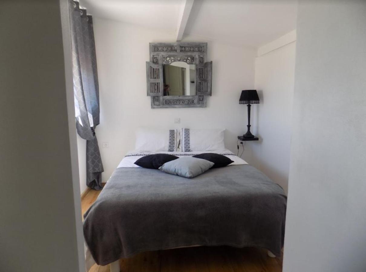 Saint-Martin-dʼArdèche B&B La Vieille Source מראה חיצוני תמונה