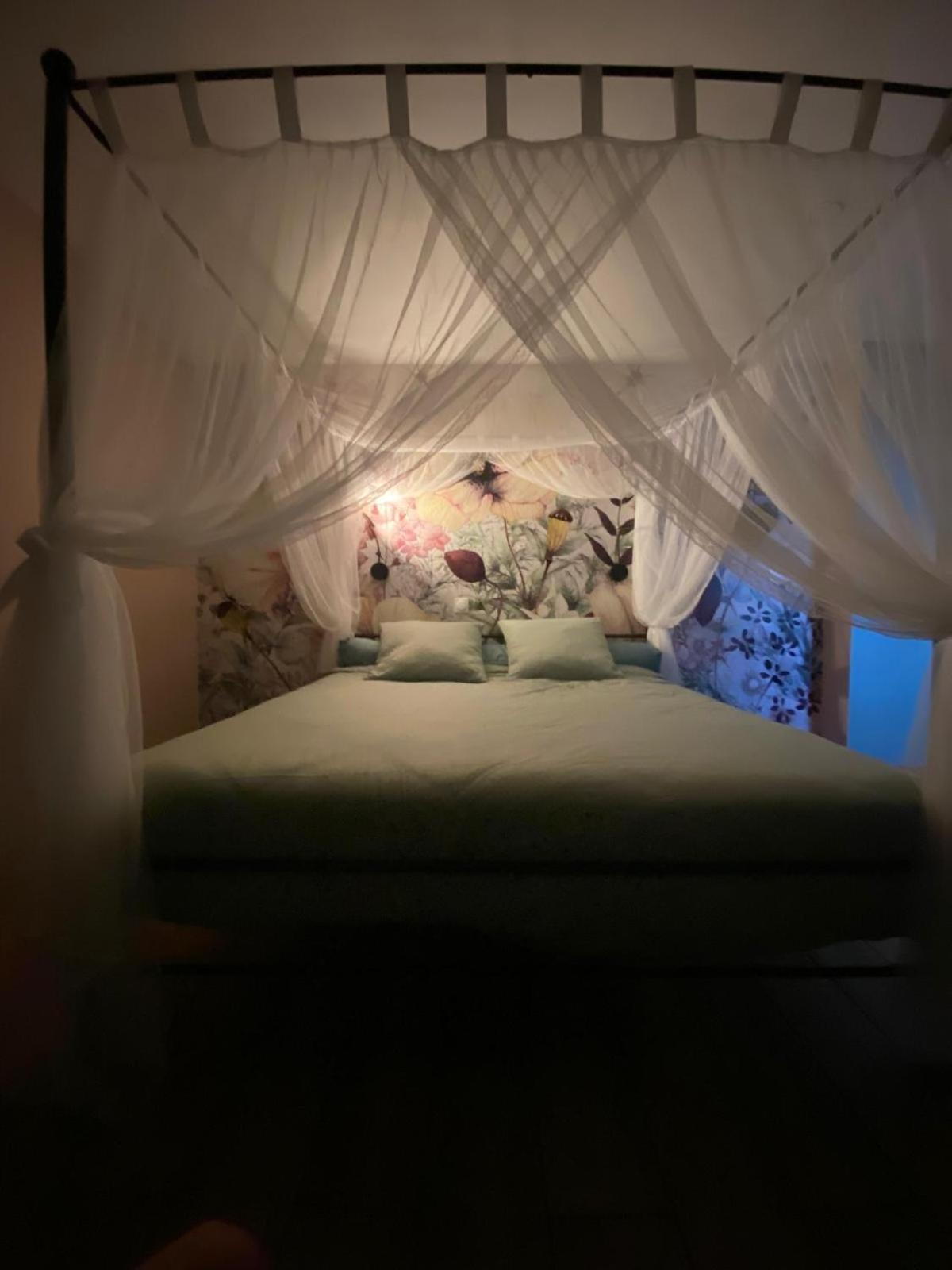 Saint-Martin-dʼArdèche B&B La Vieille Source חדר תמונה