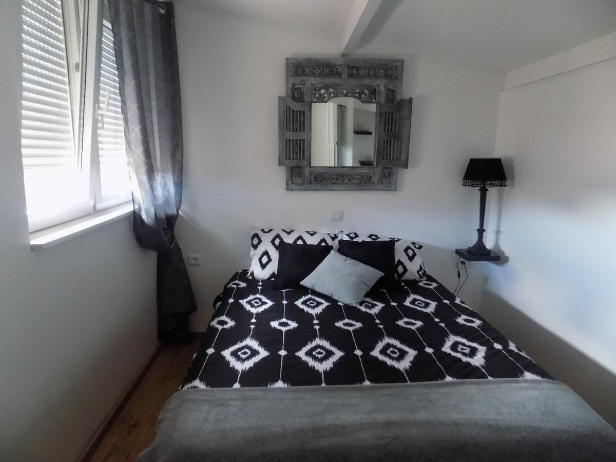 Saint-Martin-dʼArdèche B&B La Vieille Source מראה חיצוני תמונה