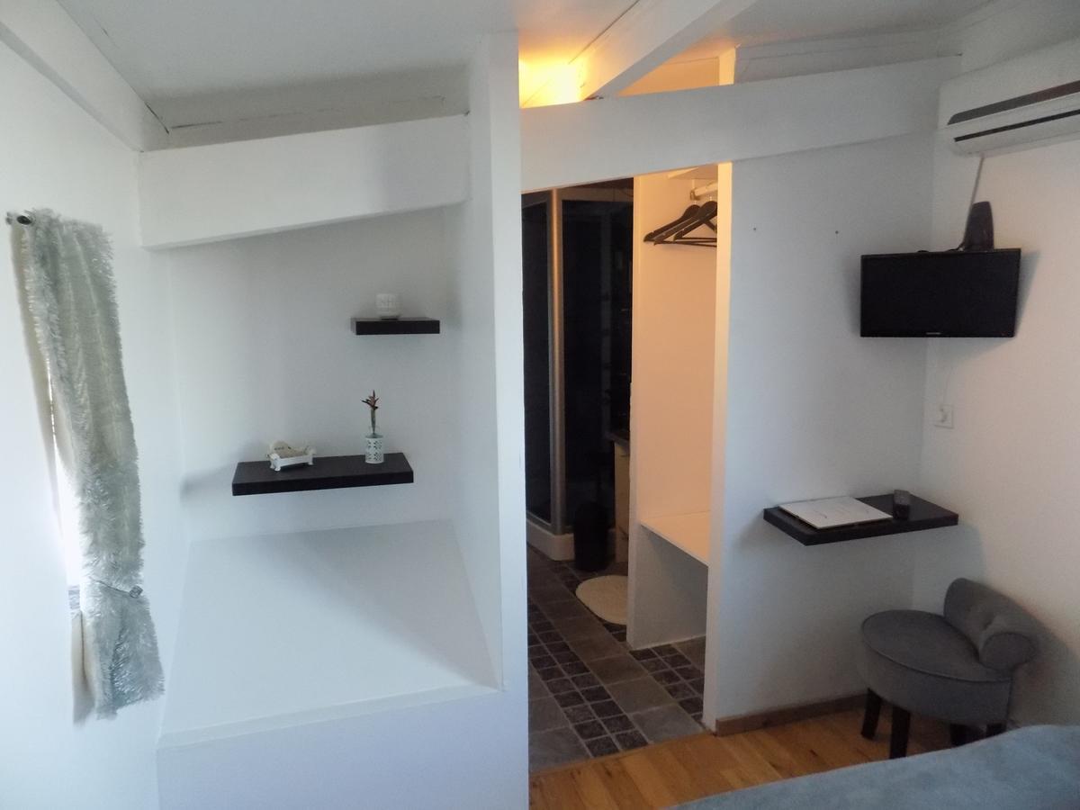 Saint-Martin-dʼArdèche B&B La Vieille Source מראה חיצוני תמונה